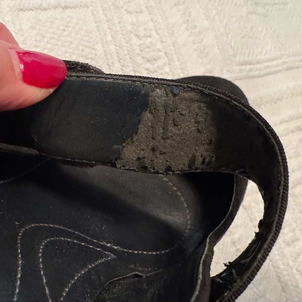 Tahari Size 8.5 Eva heels shoes w/beaded embellishments on strap. Black suede. - Picture 15 of 16